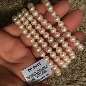 Pearl bracelet